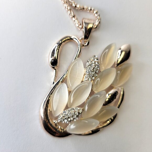 Swan Charm Pendant Necklace - Picture 3 of 7